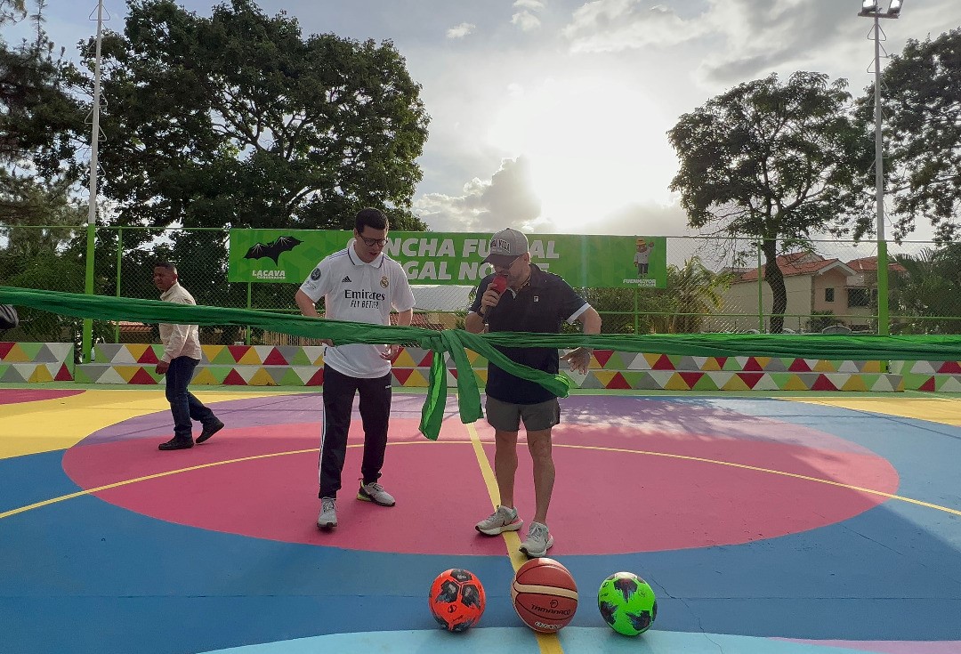 Reinauguración de la cancha deportiva de El Trigal Norte