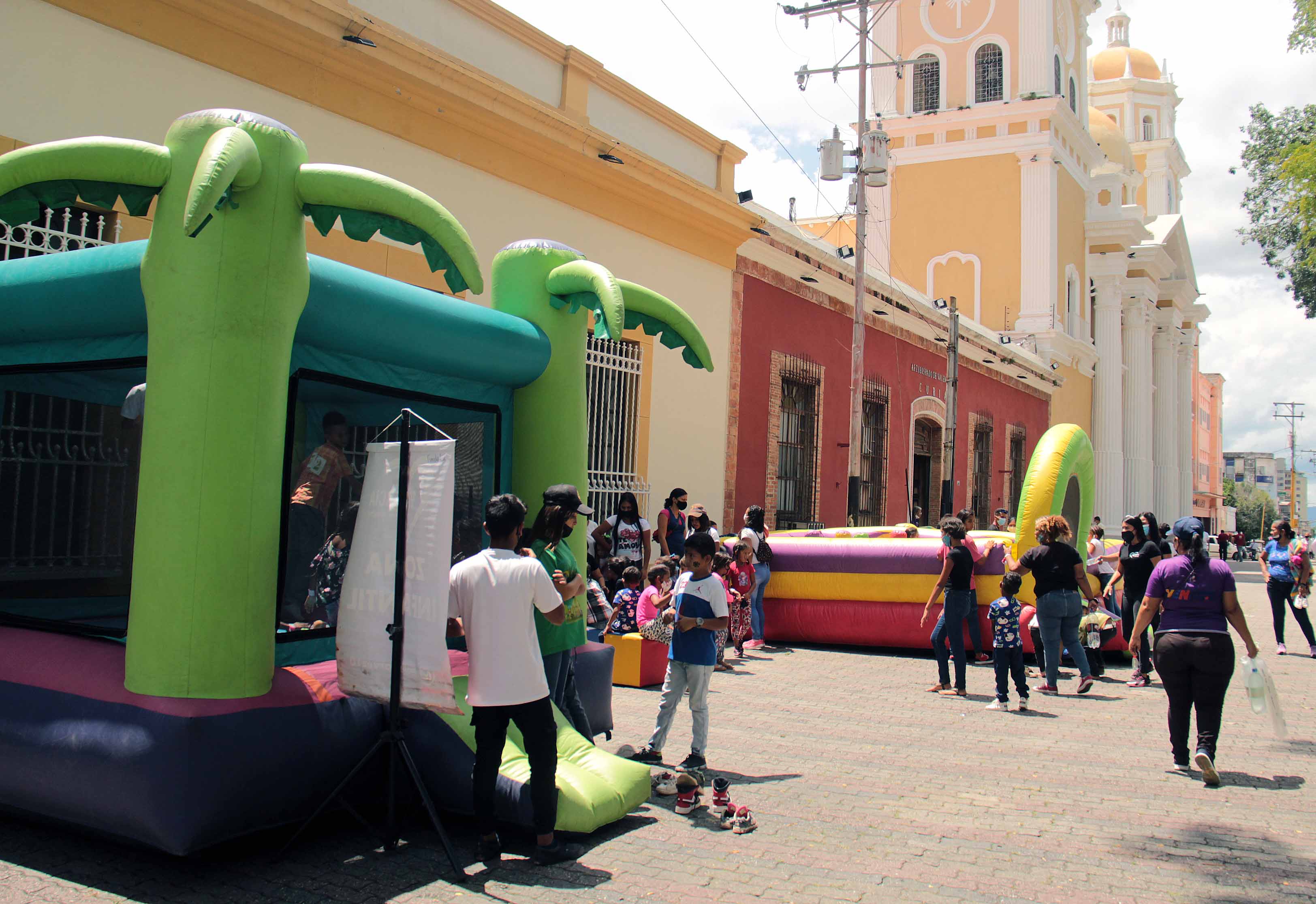 Alcaldía de Valencia invita a participar en Plan Vacacional Infantil "Cuenta y Pinta a Valencia"