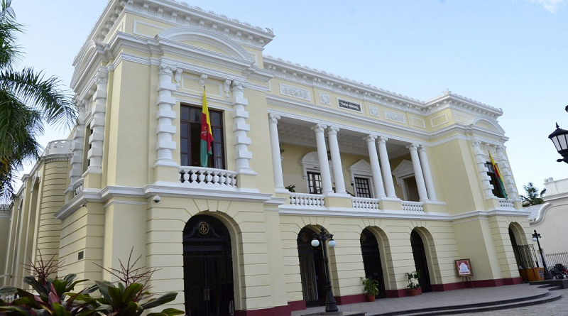 Otorgamiento de Orden Ciudad de Valencia a destacadas personalidades en su 468º aniversario