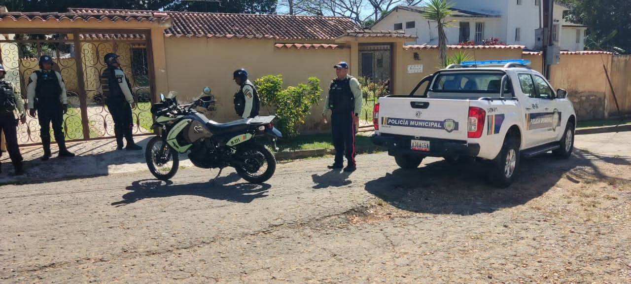 Polivalencia aprehendió a un hombre que agredió a su hija con un arma de fuego y luego trató de suicidarse en Colinas de Guataparo