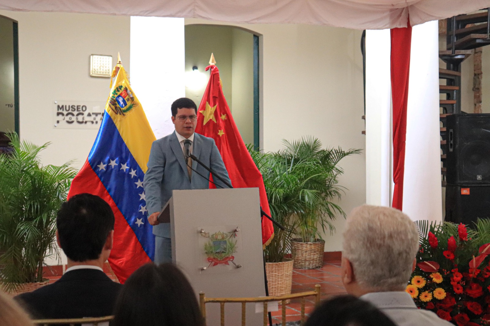 Alcalde Fuenmayor y Embajador de China Lan Hun inauguraron la exposición “El Dragón y la Novia del Sol”