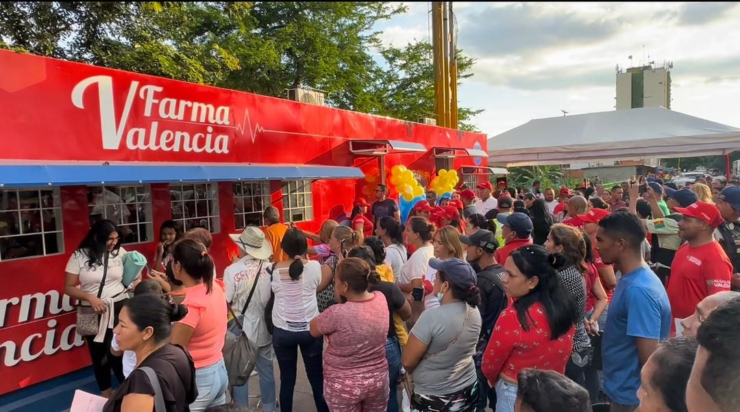 Alcalde Fuenmayor inauguró la segunda FarmaValencia en la avenida Lara con Paseo Cabriales