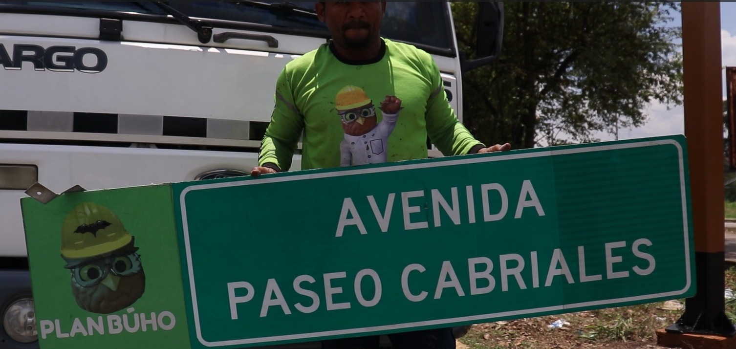 Alcalde Fuenmayor supervisó trabajos de semaforización de la avenida Paseo Cabriales de Valencia