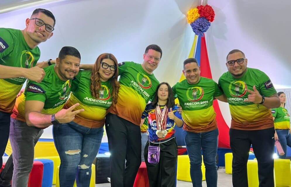 Alcalde Fuenmayor inauguracion de la segunda edición de los Judecom 2024 junto a la presencia de las autoridades de Juventud y Deporte, director general de IND, viceministro de alto rendimiento y masificación deportiva, los responsables de la comisión del deporte y recreación de la juventud del PSUV y todos los atletas deportivos